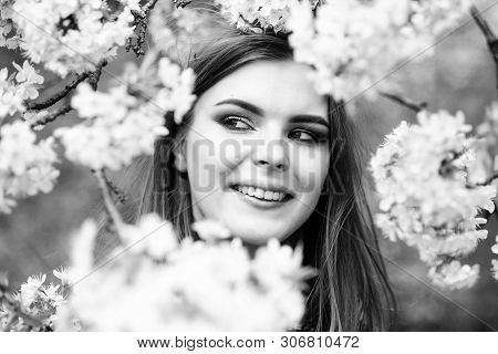 Sexy Woman In Spring Blossom. Fashion Beauty. Pretty Woman Skincare. Girl Like Nature. Natural Beaut