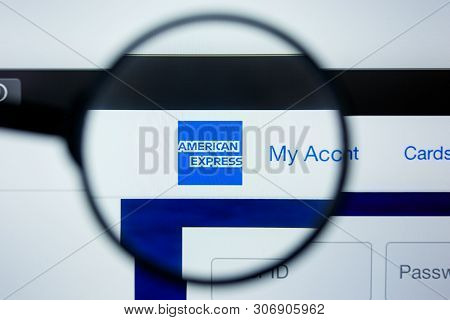 Los Angeles, California, Usa - 12 June 2019: Illustrative Editorial Of American Express Website Home