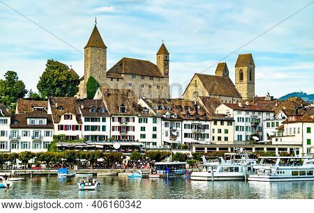 Rapperswil Castle In Rapperswil-jona At Lake Zurich In The Canton Of St. Gallen, Swizterland