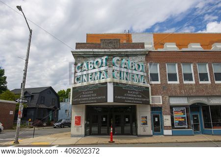 Beverly, Ma, Usa - Jun. 12, 2020: The Cabot Cinema And Theater At 286 Cabot Street In Historic City 