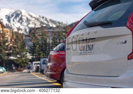El Tarter, Andorra : 2021 Febraury 2 : Paking Int Covid19 Times Grandvalira Ski Resort On Andorra In