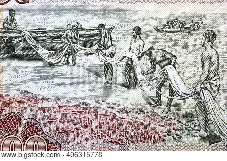 Fishermen From Old Ghanaian Money - Cedi