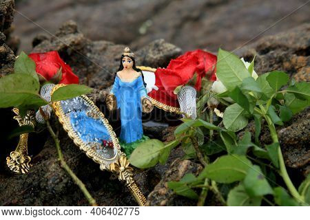 Salvador, Bahia, Brazil - February 2, 2021: Orisha Yemanja Image Is Seen Next To Roses And Mirror Le