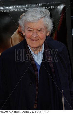 NEW YORK - APR 17: Actor Hal Holbrook attends the 