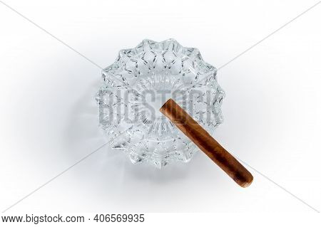 Close Up View Of Nice Robusto Cuban Cigar And Ashtray On White Back