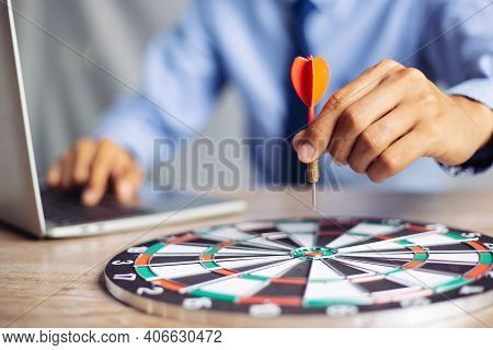Businessman Holding A Darts Aiming At The Target Center Business Goal Concept - Business Targeting, 