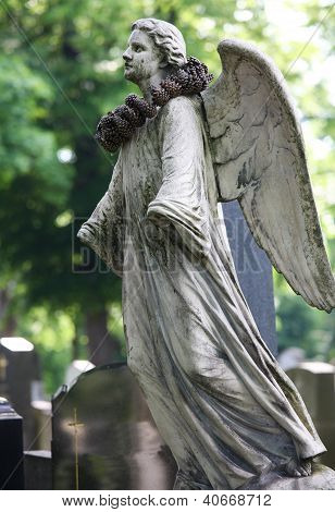 Angyal szobor Zentralfriedhof
