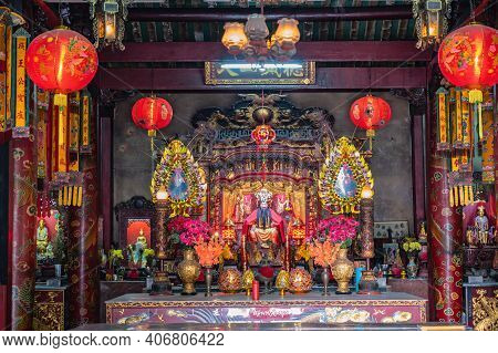 Bangkok/thailand-19 Jan 2020:rong Kuak Shrine On Talat Noi.talad Noi (talat Noi), One Of The Oldest 