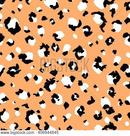 Abstract Modern Leopard Seamless Pattern. Animals Trendy Background. Beige And Black Decorative Vect