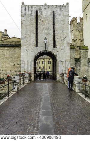 Sirmione, Italy - December 20 2020: A Fortress From The Scaligera Era, The Access Point To The Histo