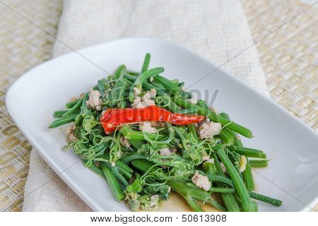 Stir-fried Chayote