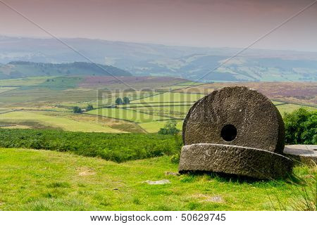 Stanage Edge Mill Stones
