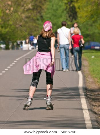 Roller-skater