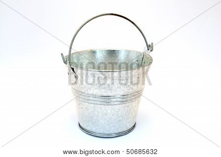 Steel bucket