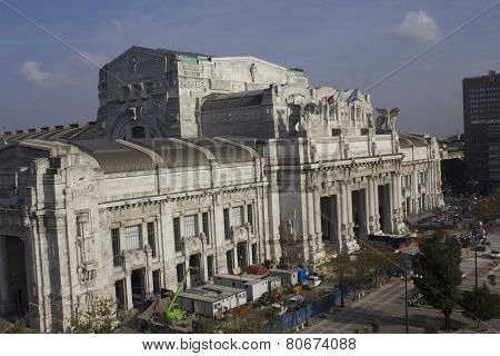 Overview Of Milano Central Station Building