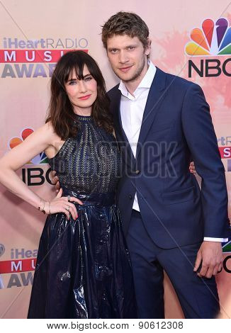 LOS ANGELES - MAR 29:  Carice van Houten arrives to the 2015 iHeartRadio Music Awards  on March 29, 2015 in Hollywood, CA                