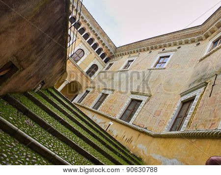 Malaspina Castle