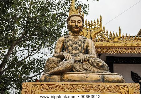 Myanmar  Statue