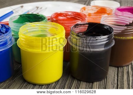 paint buckets