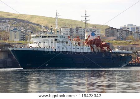 Cargo - passenger ship i