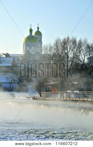 Groyne hydraulic structure of on the river Ros. Orthodox Church of St. Mary Magdalene.
