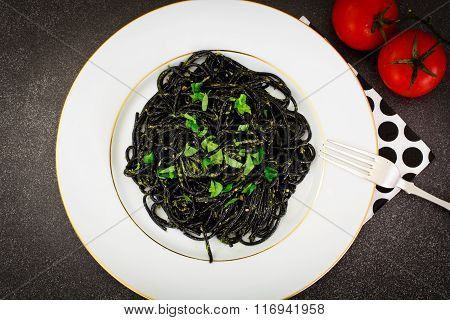 Black Pasta, Spaghetti Squid Ink with Pesto, Seefood