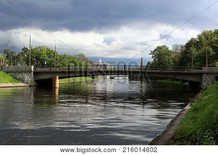 Pedestrian bridge 