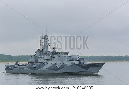 MINEHUNTER -  Swedish warship sails to sea for patrol