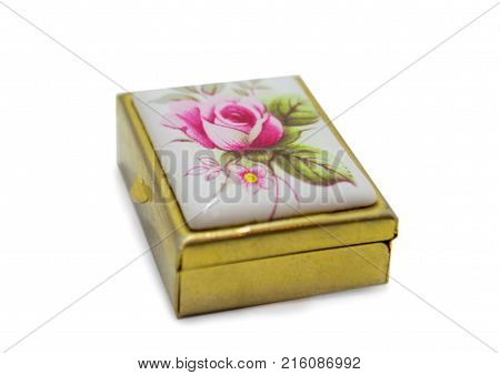 porcelain jewelry box, a small gold snuff box insulation