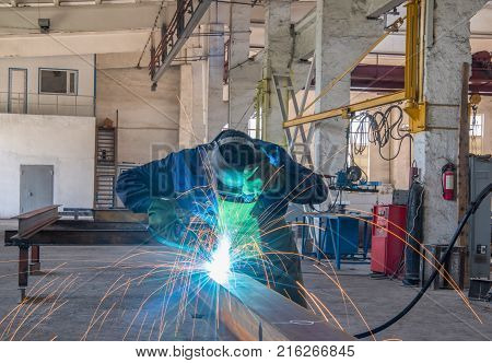 Cleaning Of The Metal By Sandblasting