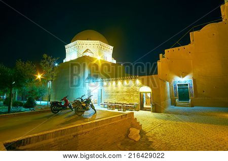 Beautiful Mud-brick Hosseinieh