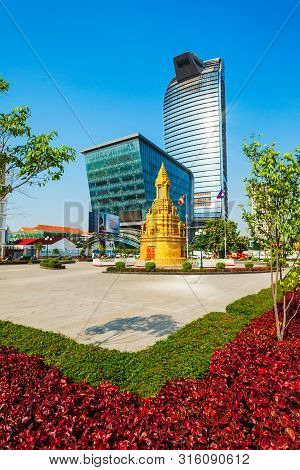 Phnom Penh, Cambodia - March 24, 2018: Vattanac Capital Tower Is A 188 Meters High Skyscraper In Phn