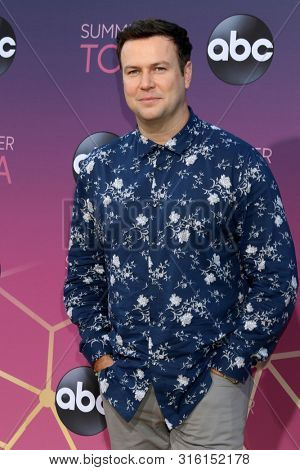 LOS ANGELES - AUG 15:  Taran Killam at the ABC Summer TCA All-Star Party at the SOHO House on August 15, 2019 in West Hollywood, CA