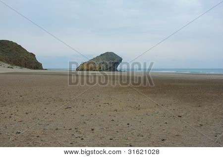 Monsul Beach
