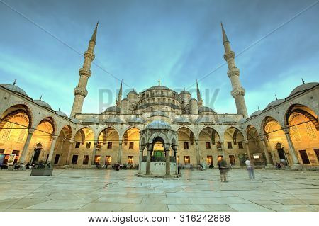 Sultanahmet Cami Blue Mosque İstanbul Camileri Gün Batımı