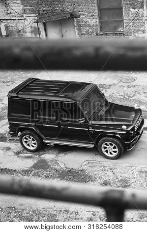September 4, 2012, Kyiv. Mercedes-benz G500. Car In The City