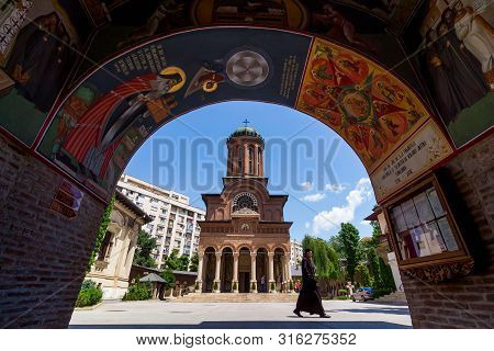 Bucharest, Romania - July 11, 2019: The Church Of Antim Monastery, Built Between 1713 And 1715 By Sa