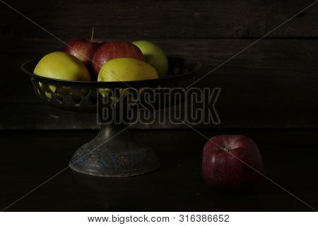Small Production With Apples On A Dark Background, Still Life, Subject Shooting