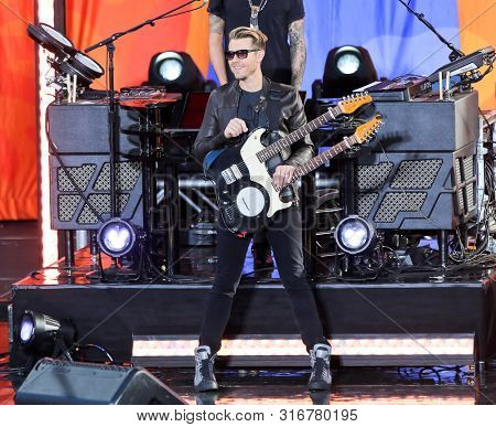 NEW YORK - AUG 9: Danny Rader performs on ABC's 