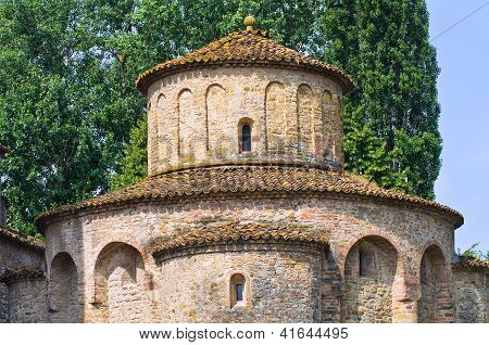 โบสถ์ St. ของจิโอวานนี Vigolo Marchese Emilia-Romagna อิตาลี