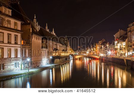 แม่ป่วยในสตราสบูร์ก - Alsace ฝรั่งเศส