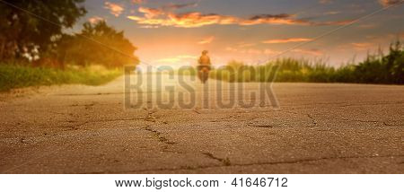 Gamle vej nærbillede billede på Sunset tid