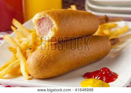 Органические Corndog на палке