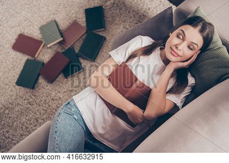 Top Above High Angle Photo Of Young Attractive Woman Rest Relax Break Pause Sleep Drowse Dream Lie C