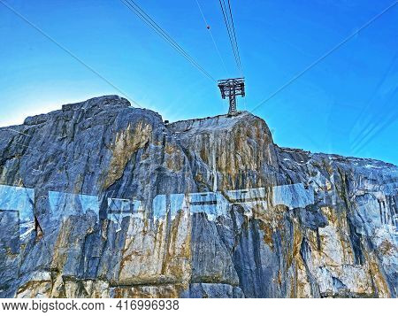 The Mountain Cable Car Col Du Pillon - Cabane - Scex Rouge (glacier 3000 Cableway) Or Aerial Ropeway