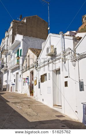 Alleyway. Pisticci. Basilicata. Italy.