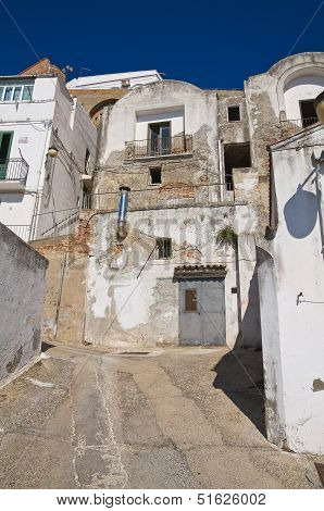 Alleyway. Pisticci. Basilicata. Italy.