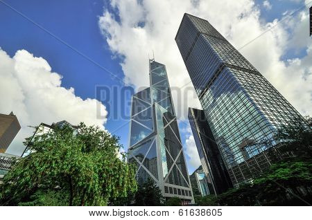 HONG KONG, CHINA - JULI 23: Bank Skysraper with blue sky China 2011