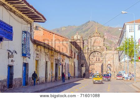 CUZCO, PERU, MAY 1, 2014: Arco de Santa Clara near Colegio Nacional de Ciencias 