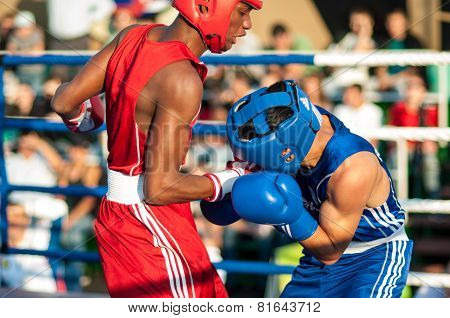 A Boxing Match Between Alayn Limonta (havana, Cuba) And Mamedov Gabil (orenburg, Russia)